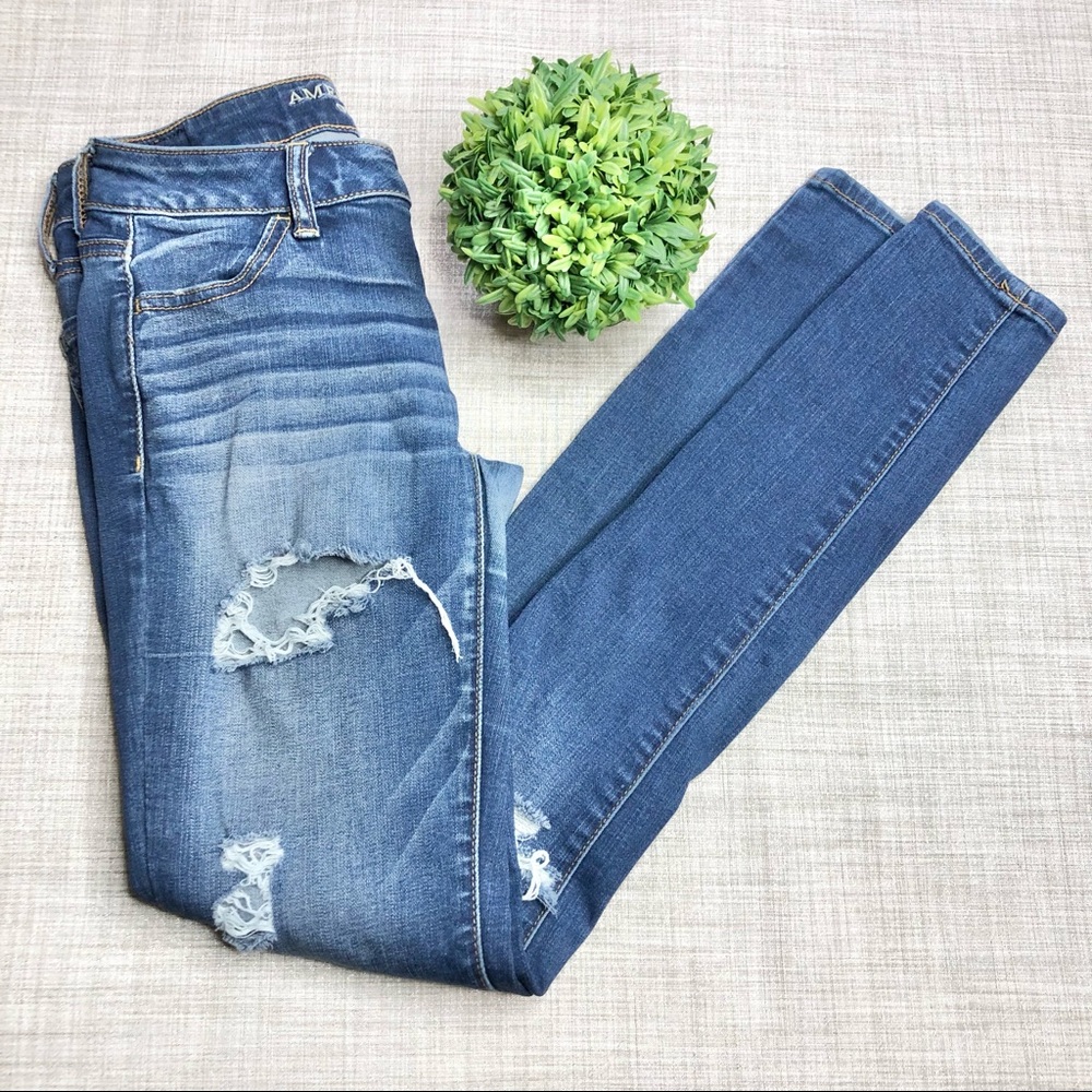 American Eagle destroyed front super stretch jeggings, stonewashed